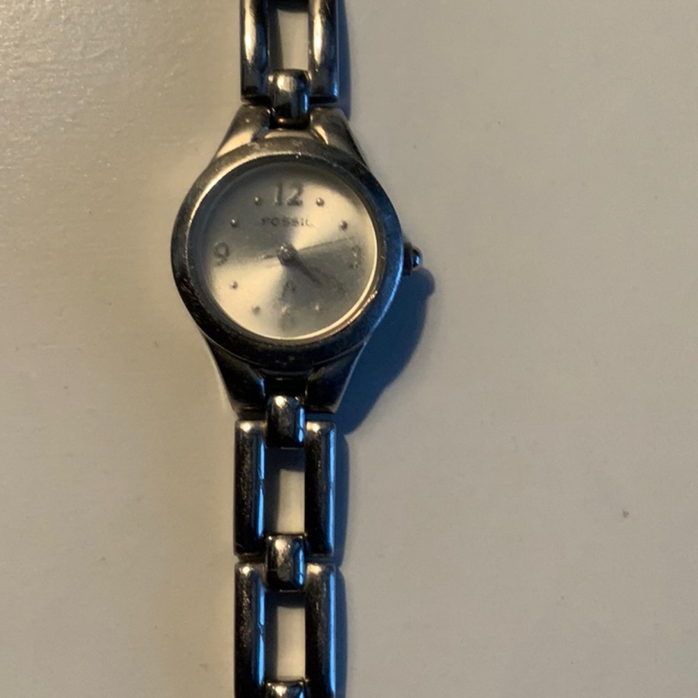 Fossil Silver Watch - Picture 2 of 5